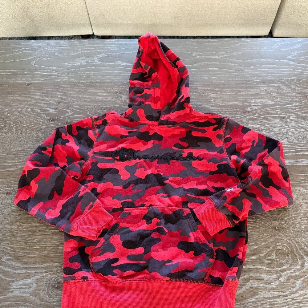 Boys Champion Red/Black camoflauge sweatshirt hoodie size medium